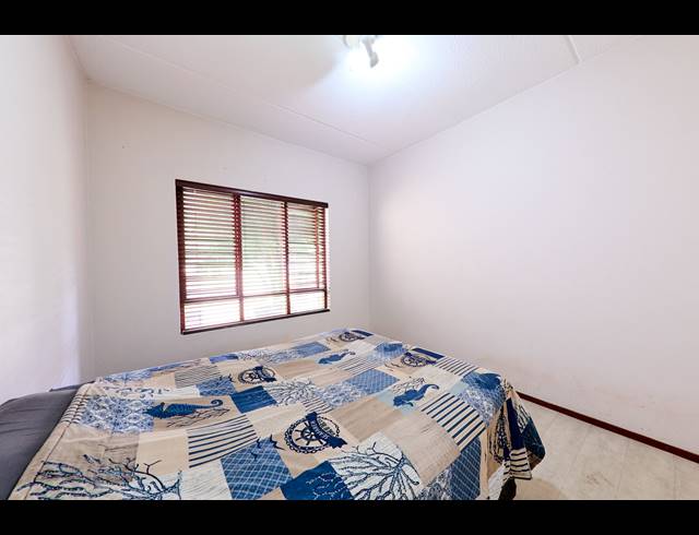 2 BEDROOM APARTMENT TO LET IN SUNNINGHILL
